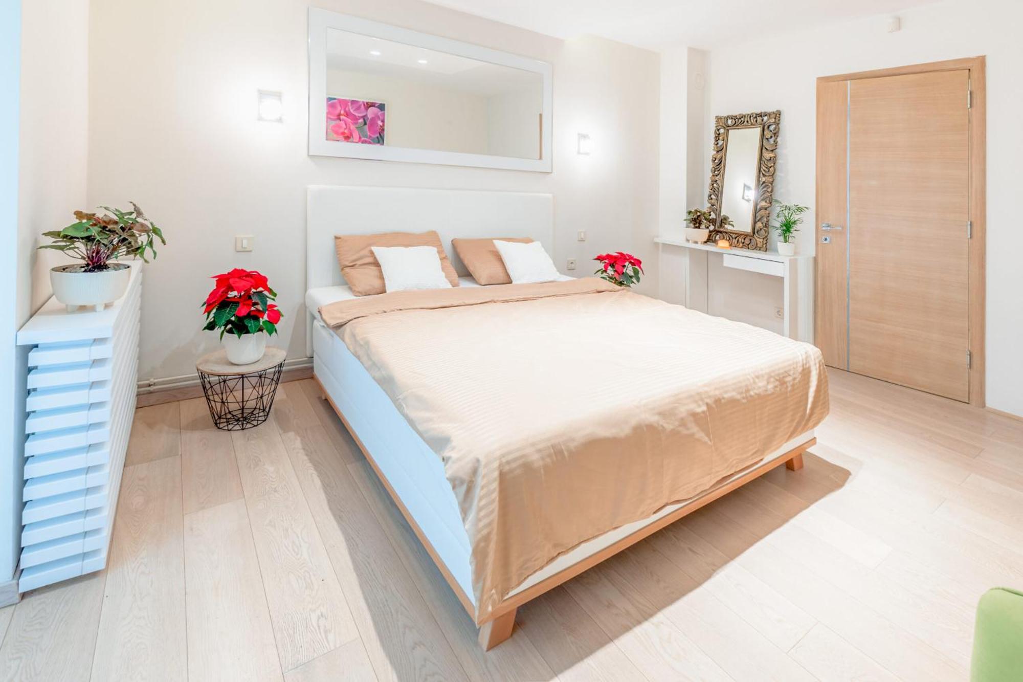 Lux Hedonistic Life Novi Sad Exterior foto